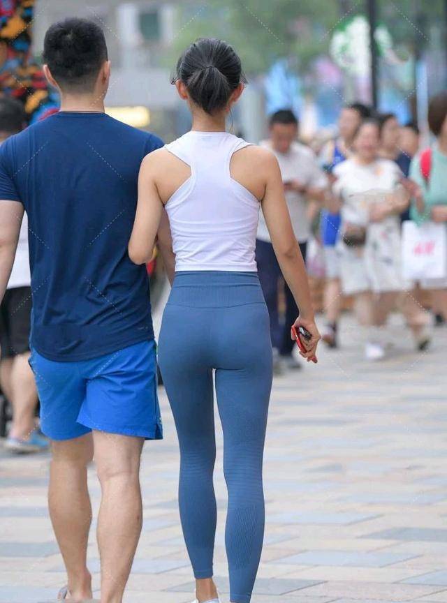 辣妈|爱美不是年轻女子的专属，辣妈也可以时尚靓丽，还多了一种成熟美