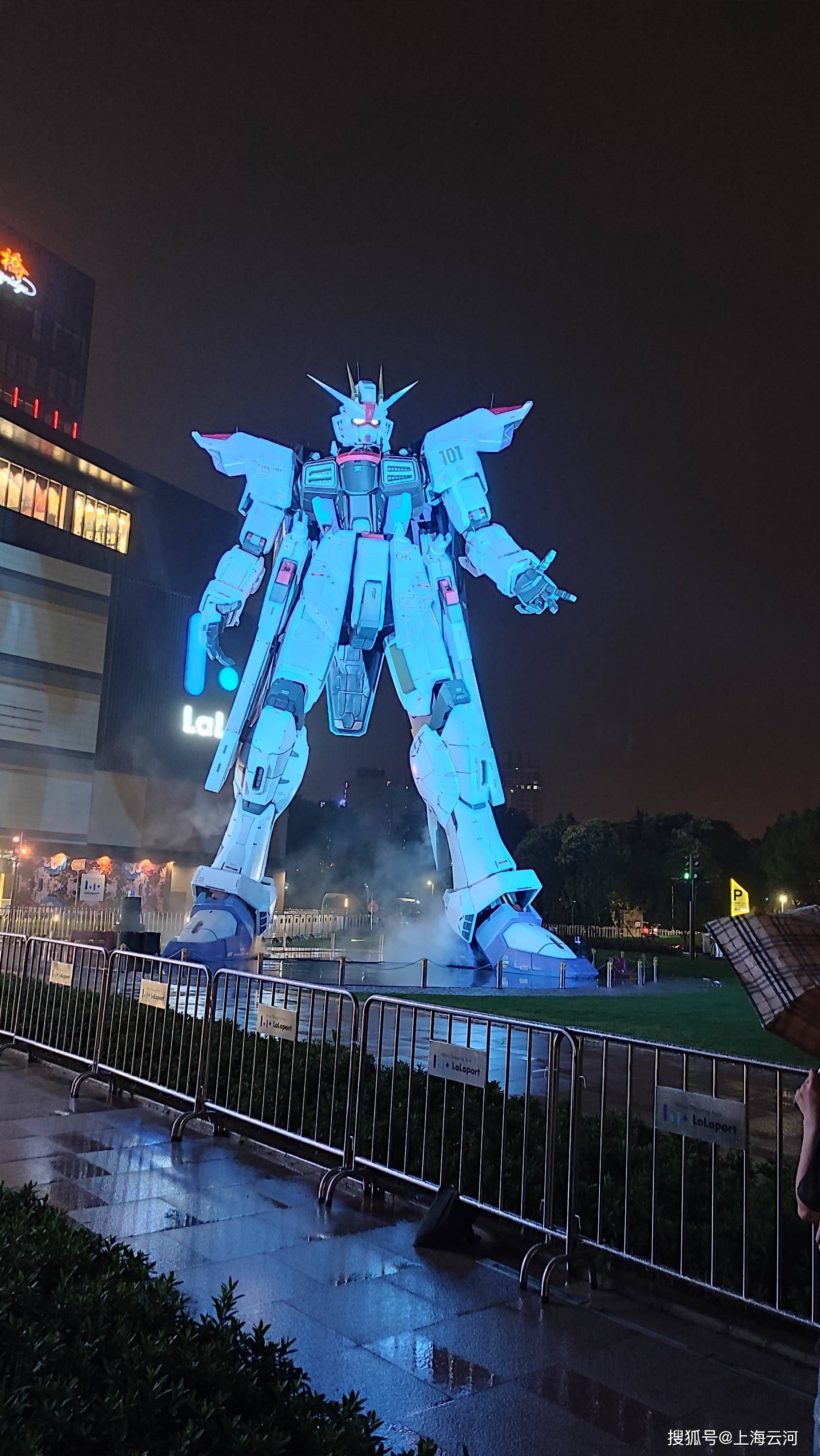 上海浦东高达光影秀2