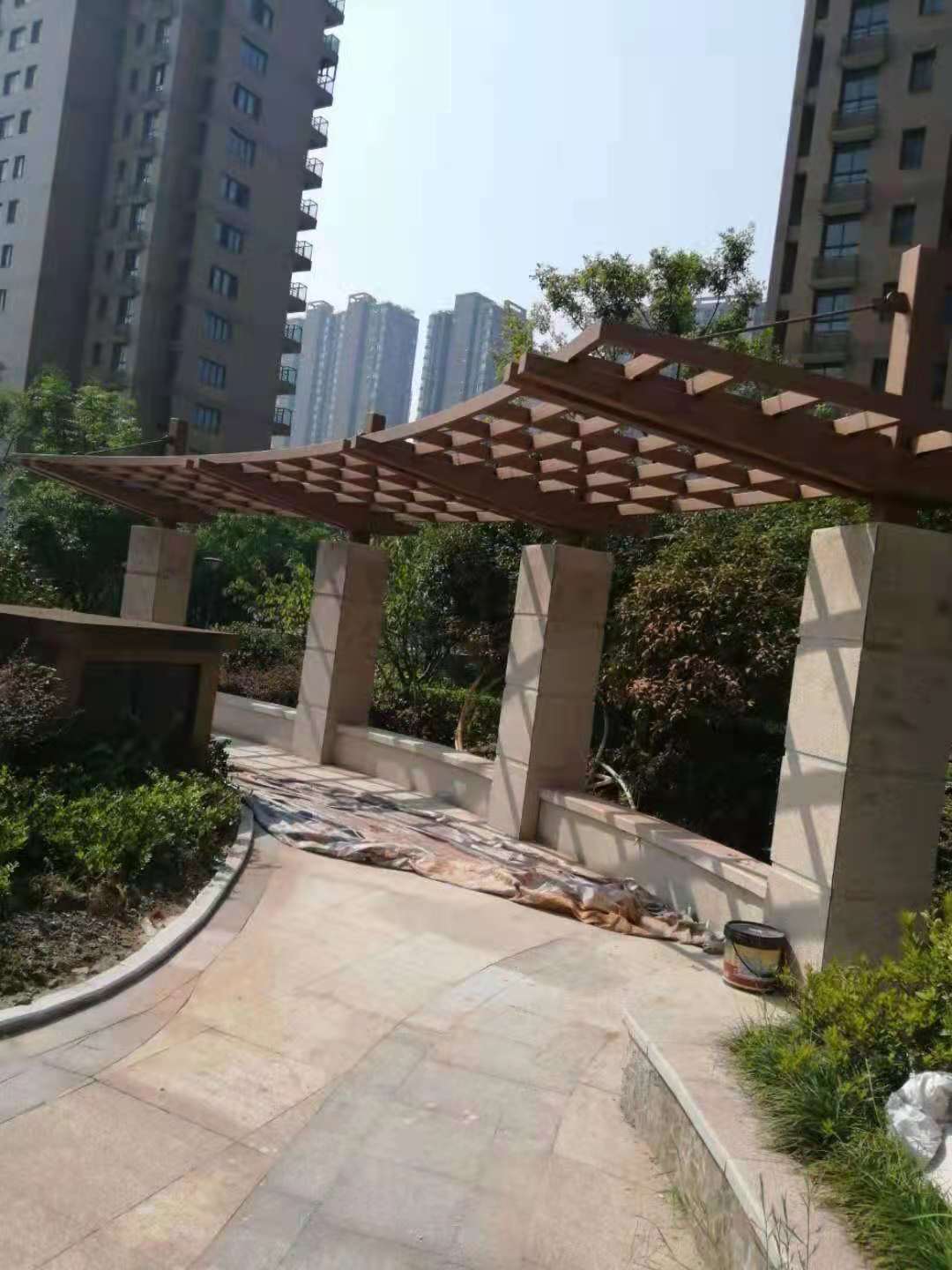 杭州小区长廊仿木纹漆施工效果图