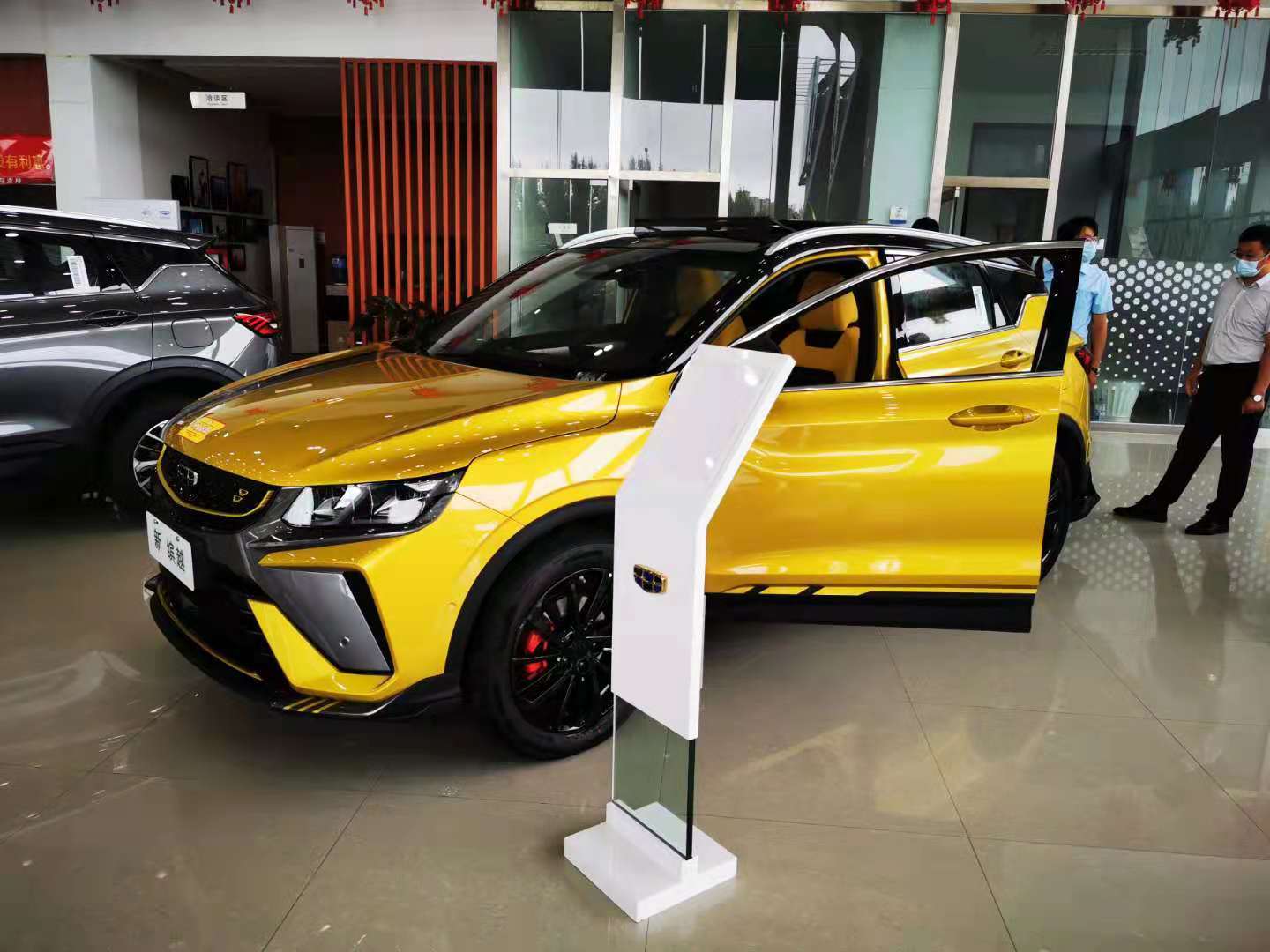 吉利缤越小钢炮已到店