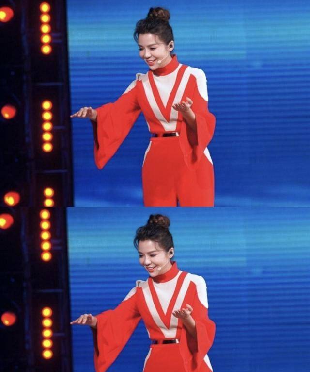 颜色|主持人的保养秘笈真管用，朱迅穿连体裤同框尼克买提，看着像同龄