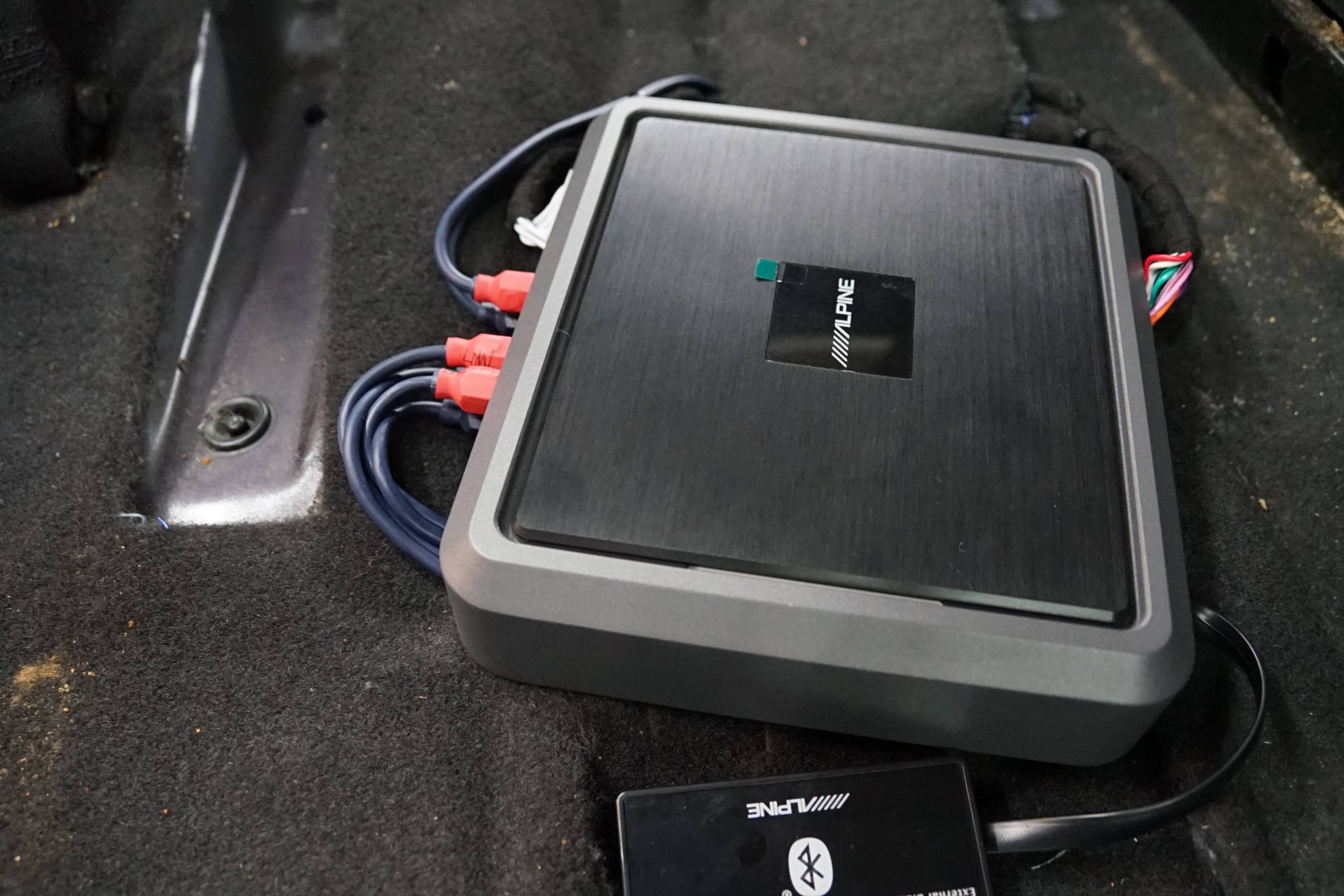 阿尔派pex-r600功放是音响升级整套系统中重要的部分,虽然大多数主机