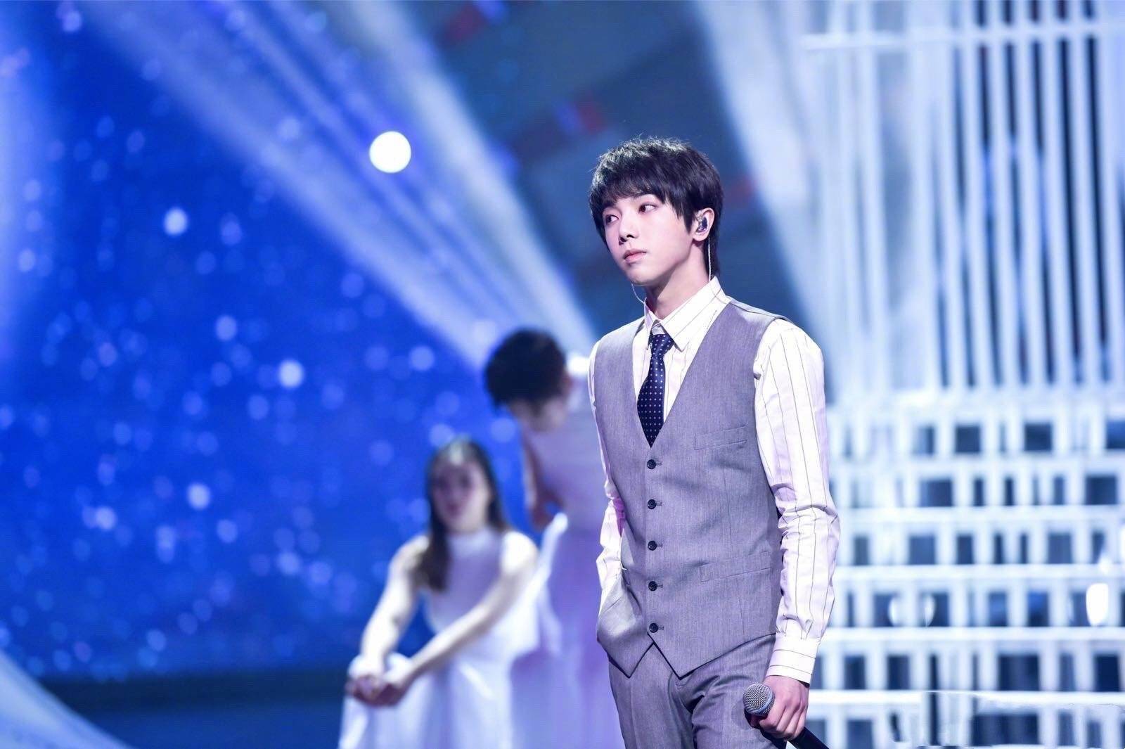 花花|【七夕特辑】盘点那些年华晨宇唱过的情歌