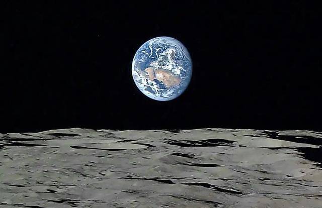 从月球看地球 可怕图片