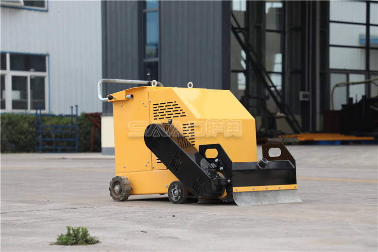 铣刨机皮带的调整与检查，应该如何操作？