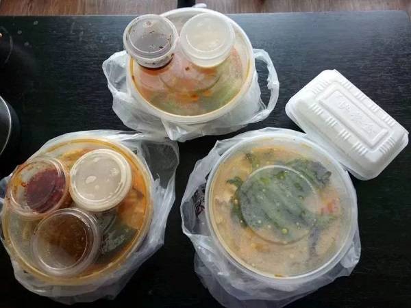 点外卖2个馒头收2次打包费被吐槽！有店主坦言：全是商家套路