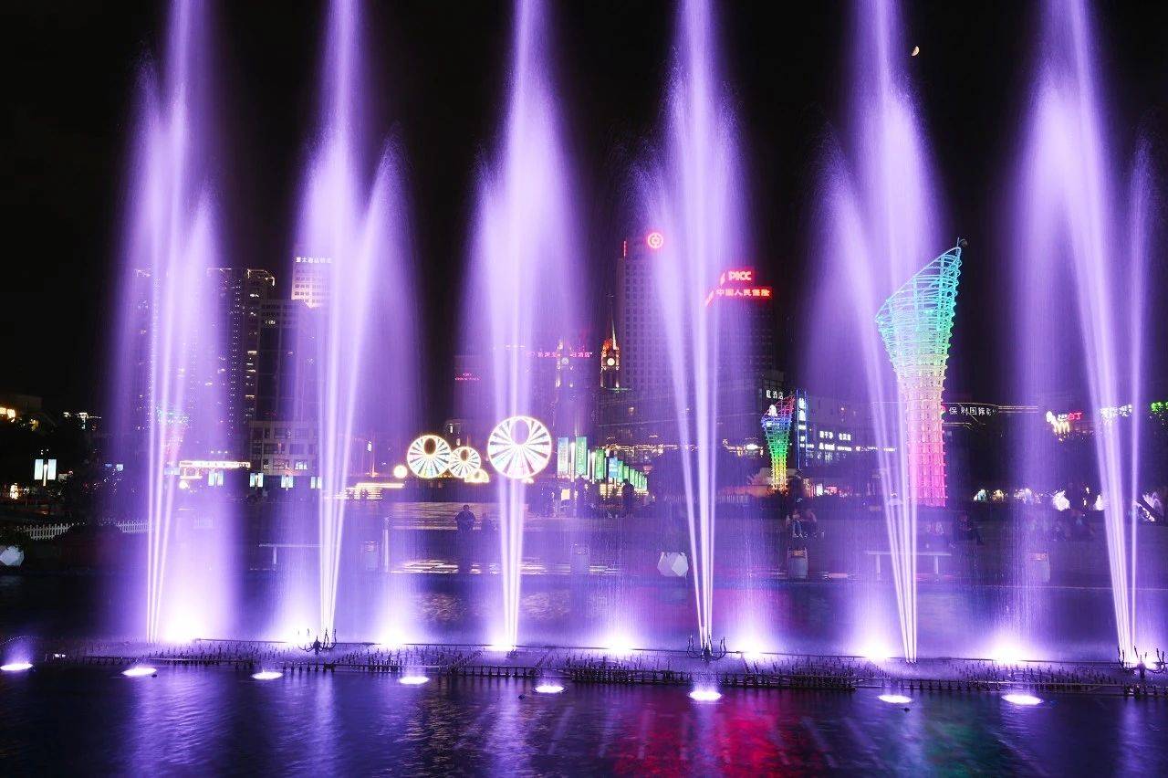 天一广场宁波最早的水秀