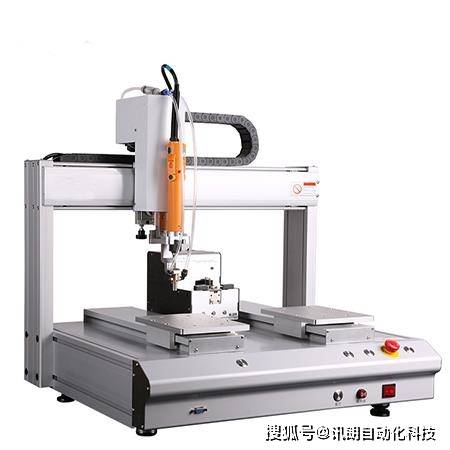 〔山东〕散热片自动锁螺丝机_1.5S/螺丝
