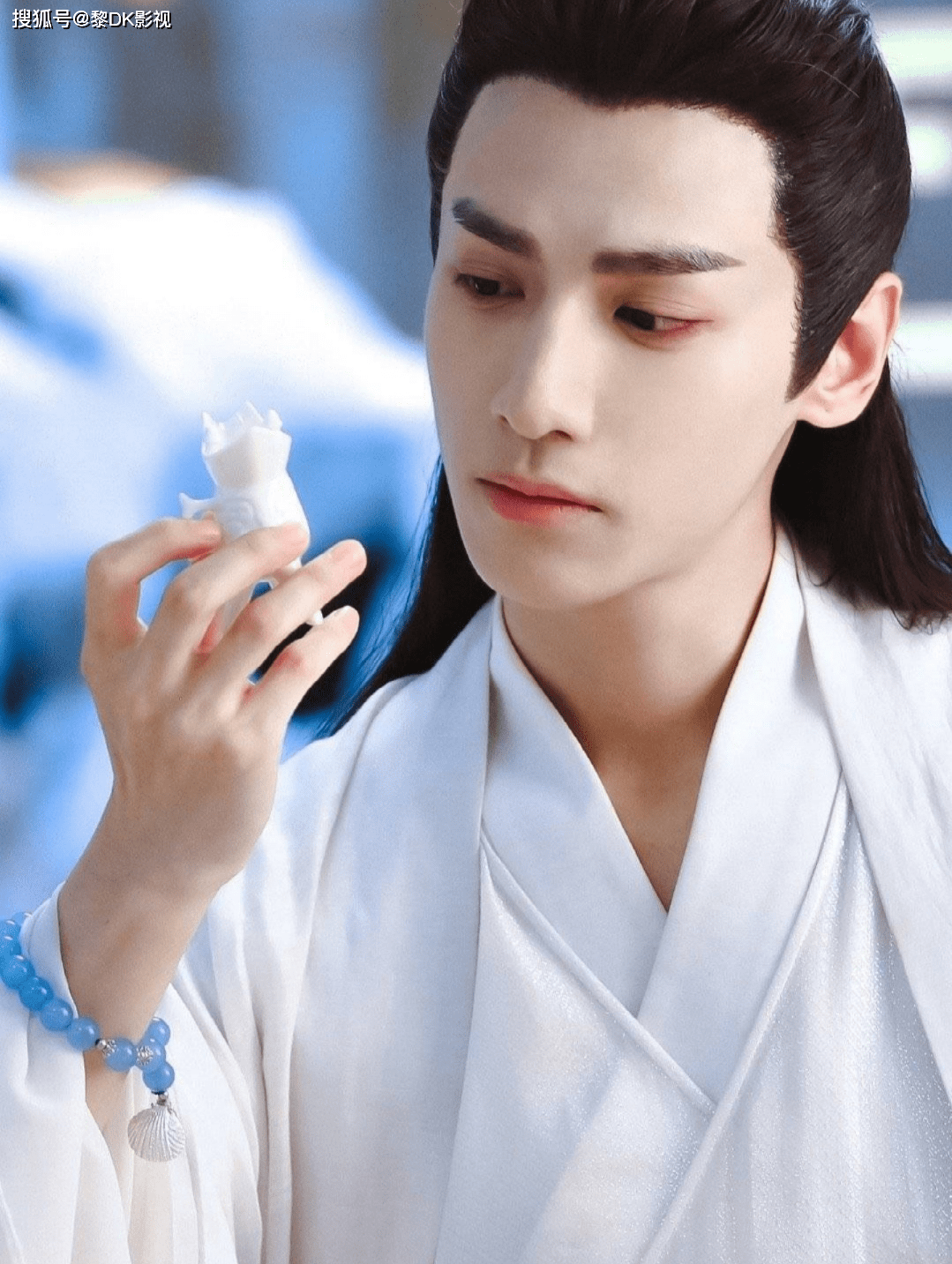 角色|盘点那些罗云熙饰演的角色，润玉最帅周小山最能打