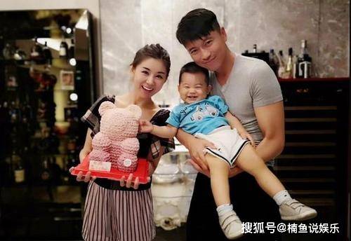 王雷|王雷李小萌夫妇官宣怀二胎！妻子孕肚明显，堪称娱乐圈最低调夫妻