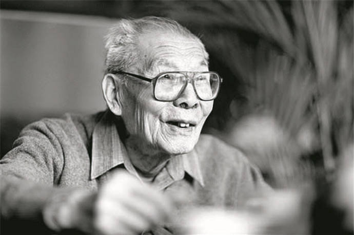 镜里波澜刹那即永恒的刚毅坚卓