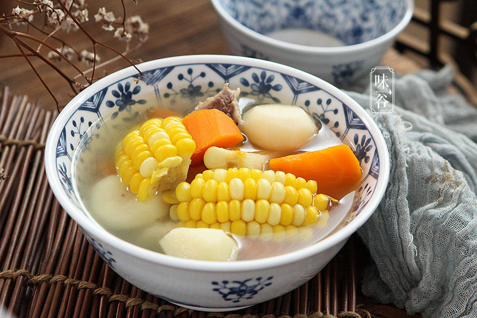 入秋後，乾燥上火多喝這湯，3樣食材簡單煲一煲，清甜味美去秋燥 熱愛美食 第1张