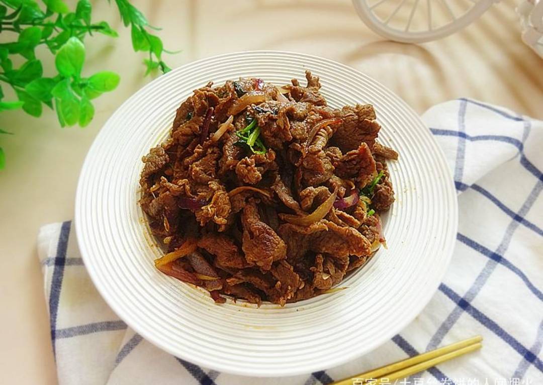 九个月可以吃牛骨头吗 35fe001a016043d393c4768d55dd5675.jpeg