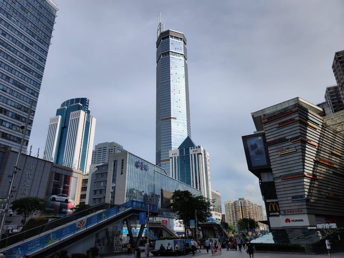 深圳赛格大厦恢复使用 有感振动风险已消除