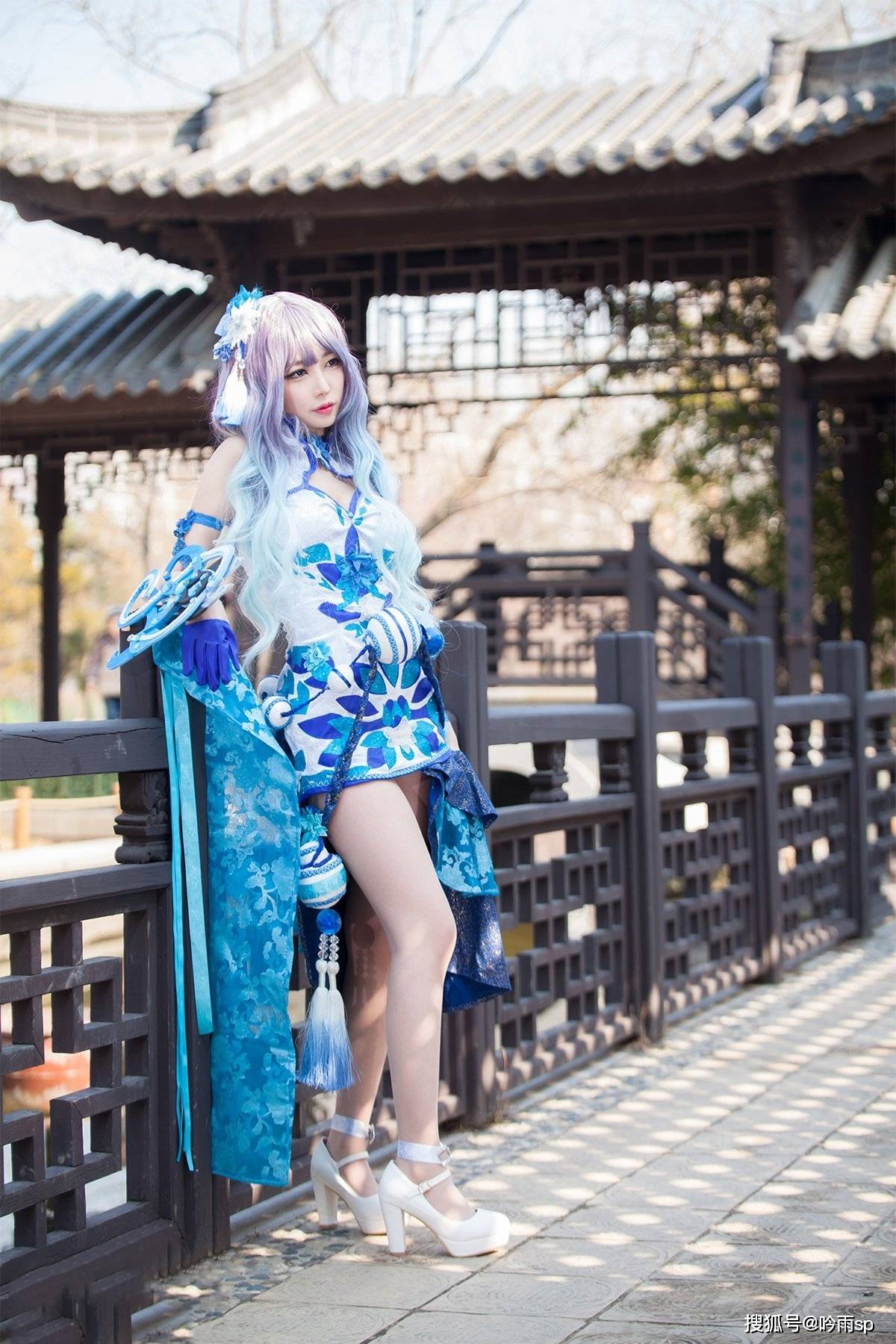 角色|剑灵游戏时装青花瓷（气功师版）cosplay，天使的脸庞，傲人的身材，完美！