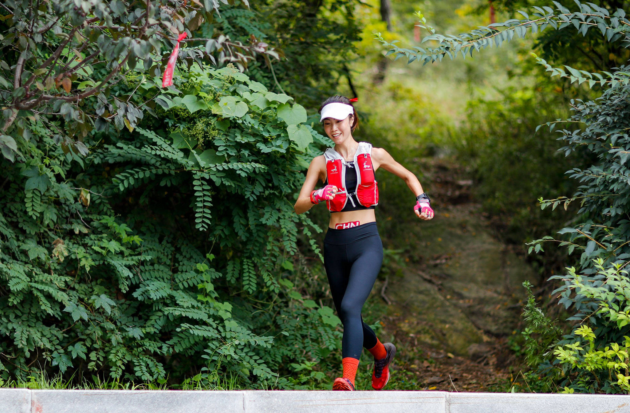 美丽优雅与朝气活力并肩