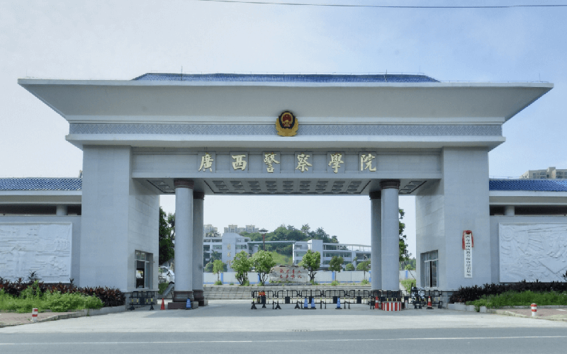 快来一一解锁校园记忆吧