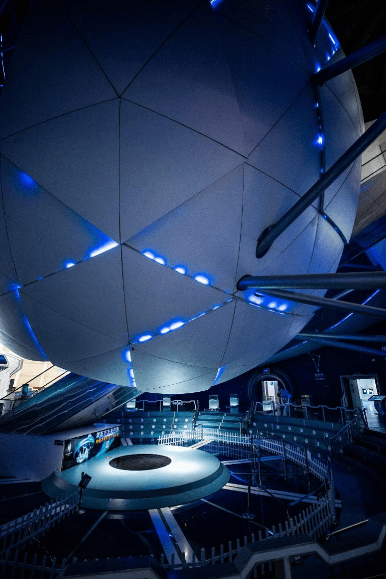 不如在趁个假期,加入小编的太空探险队