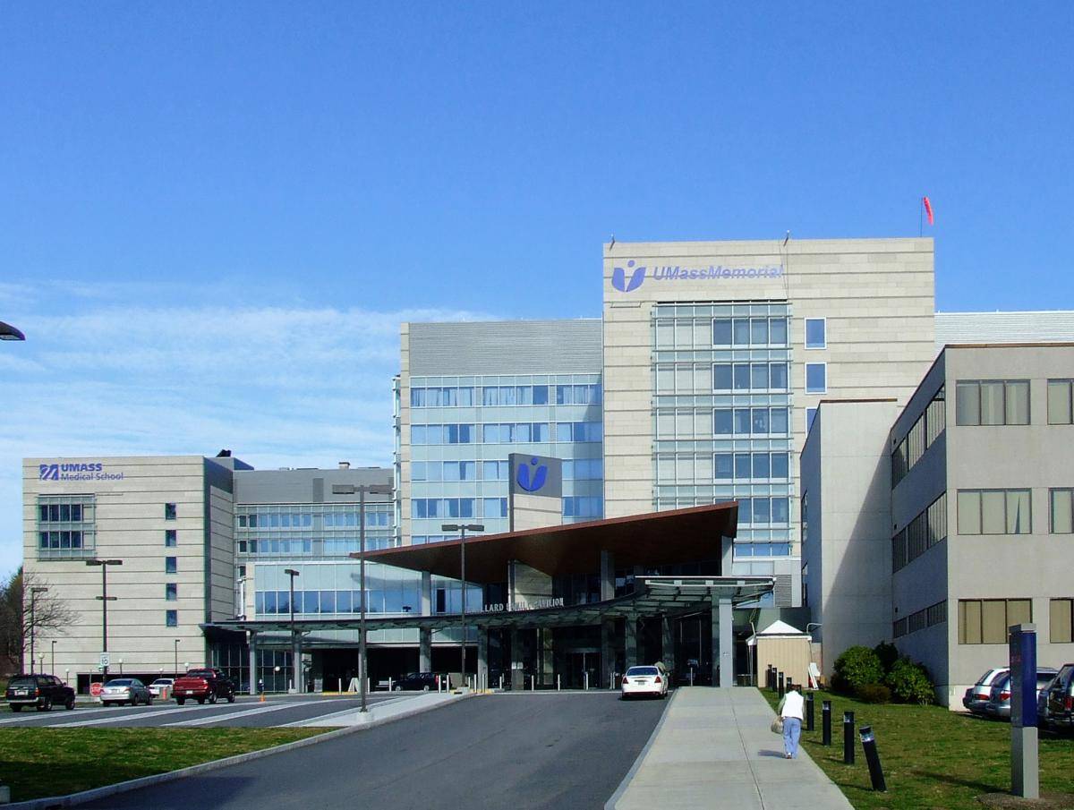 陈氏家族向麻省大学医学院捐赠1.75亿美元 更名umass chan医学院