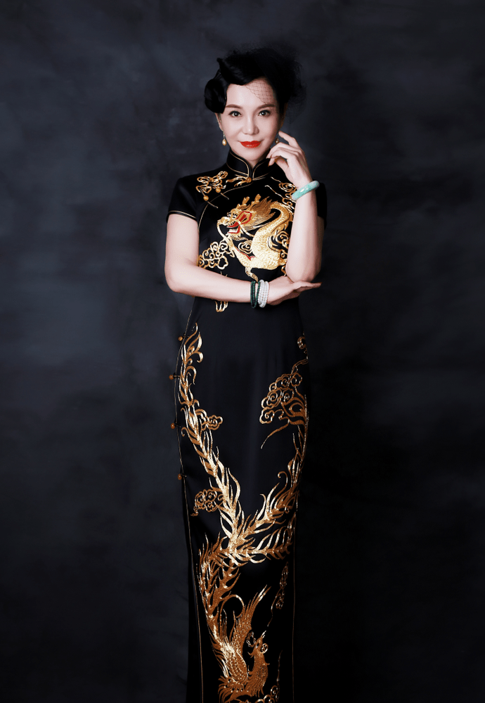 济南旗袍|金扣子 华贵绽放