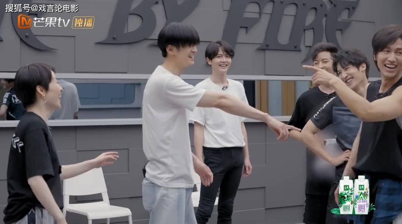 节目组|披荆斩棘，复盘二公表演，张淇，李承铉频放大招，堪称神仙打架！