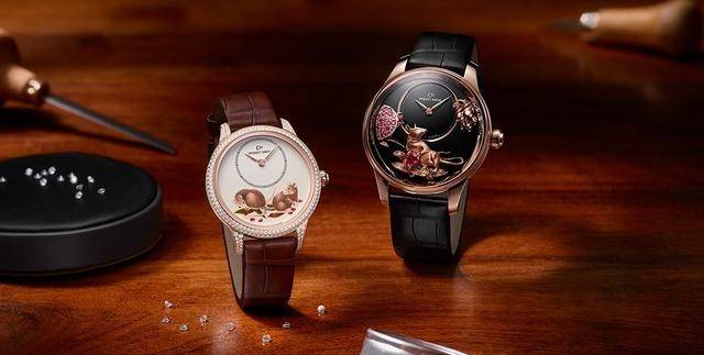 �ſ˵���ʱ��С�����ֱ�,�Ƴ�������Ф������