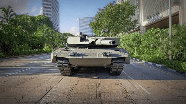 原创东南亚小国装备大量德制豹2a4坦克一出手就购买100多辆