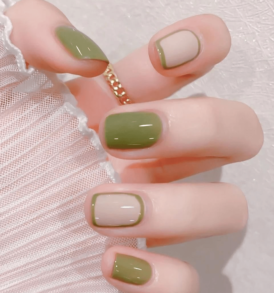 棋盘还在找绿色系美甲?看完下面这些,get秋冬显白美甲。