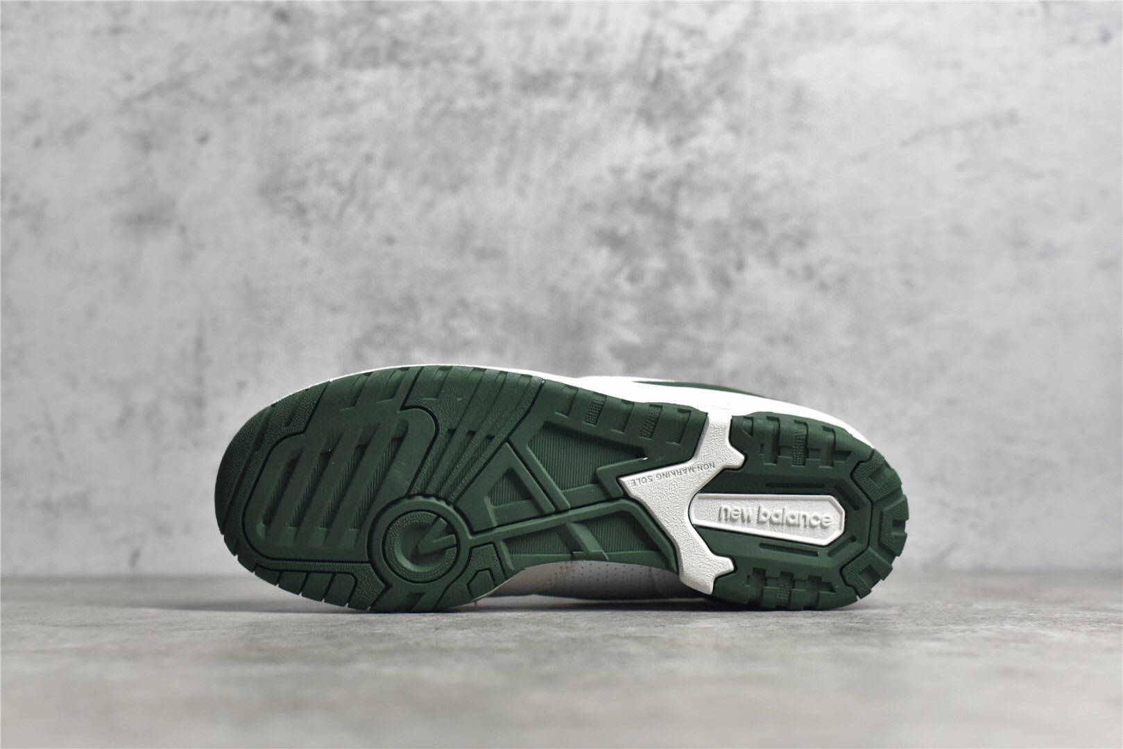 新百 New Balance NB550系列经典复古低帮休闲运动篮球板鞋