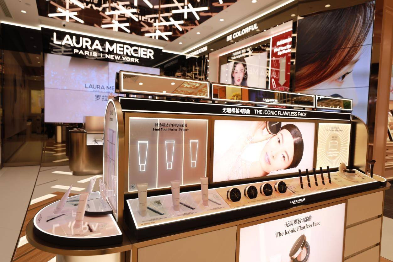 风靡社交平台的lauramercier散粉线下开店了浙江第一家就在武林银泰