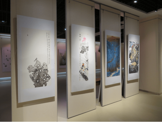 "翰墨炫彩 盛世抒怀"2021年河北轻工业学校校友书画展国庆节开展