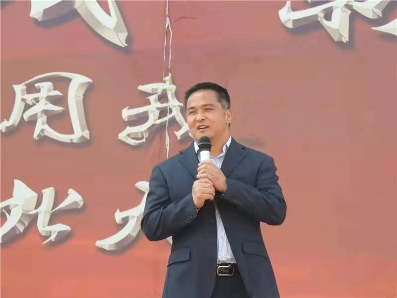 王国权老师安徽省示范高中明光市明光中学高三高考动员励志演讲会