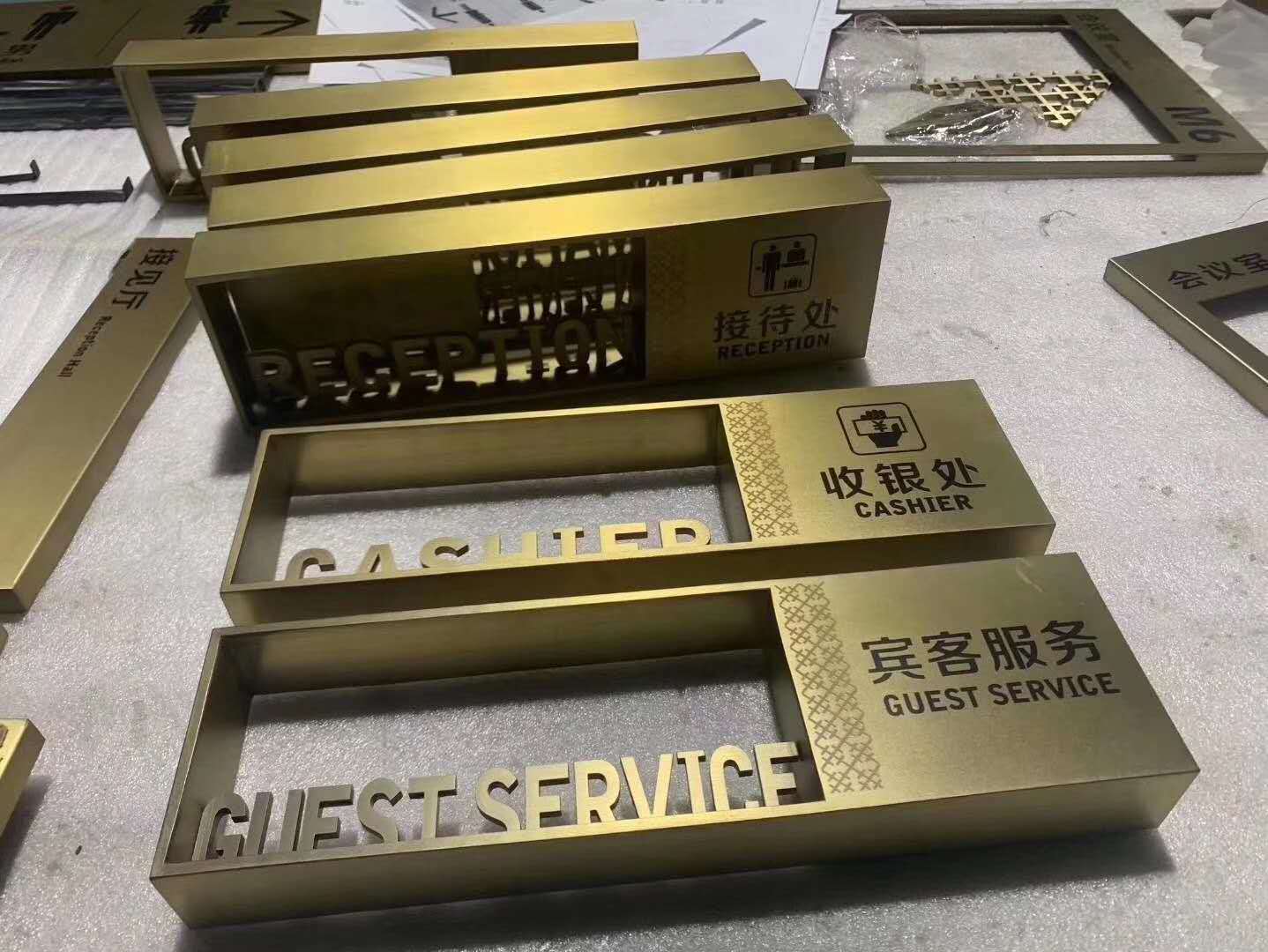 (二)结构结实不锈钢作为金属硬度是很高的,做成箱体结构会更加牢固,且