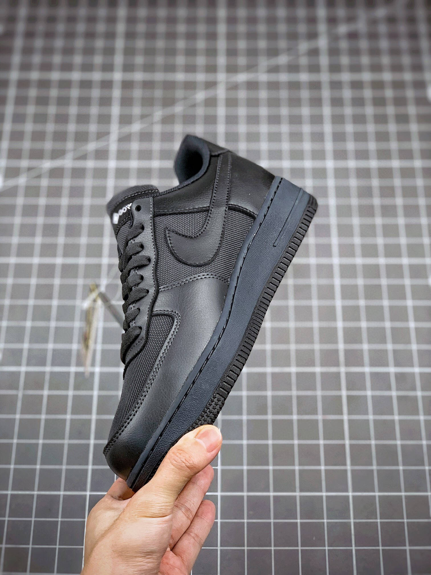 Gore-Tex 耐克空军一号机能 Nike Air Force 1 GORE-TEX 煤黑低帮运动鞋