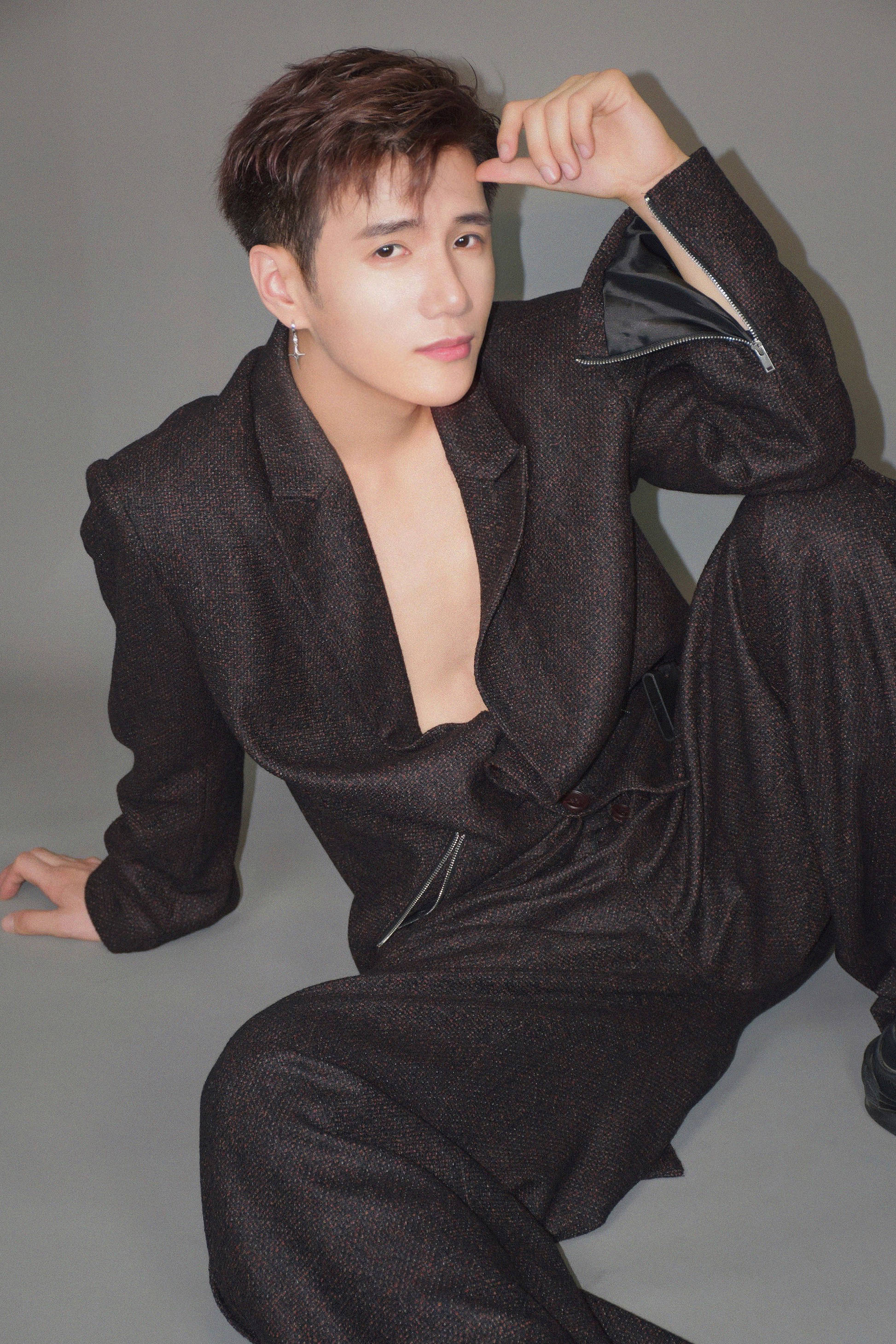 新生代歌手王一然签约好听音乐 初心"一然"未来共赴前程