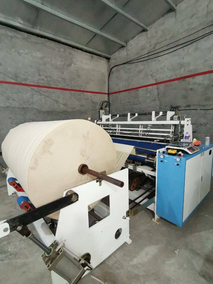 在农村办小型卫生纸加工厂需要什么设备_生产