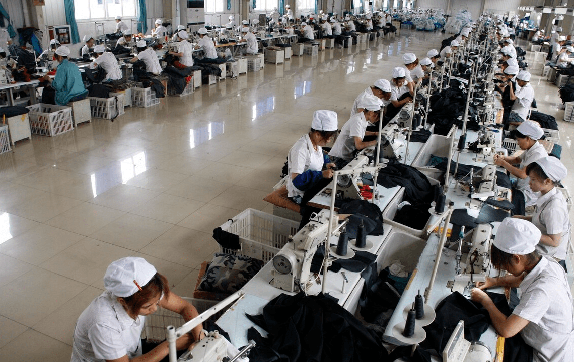 深圳女孩打工多年,揭秘工厂工资,告诉你为什么工厂招工难_工作