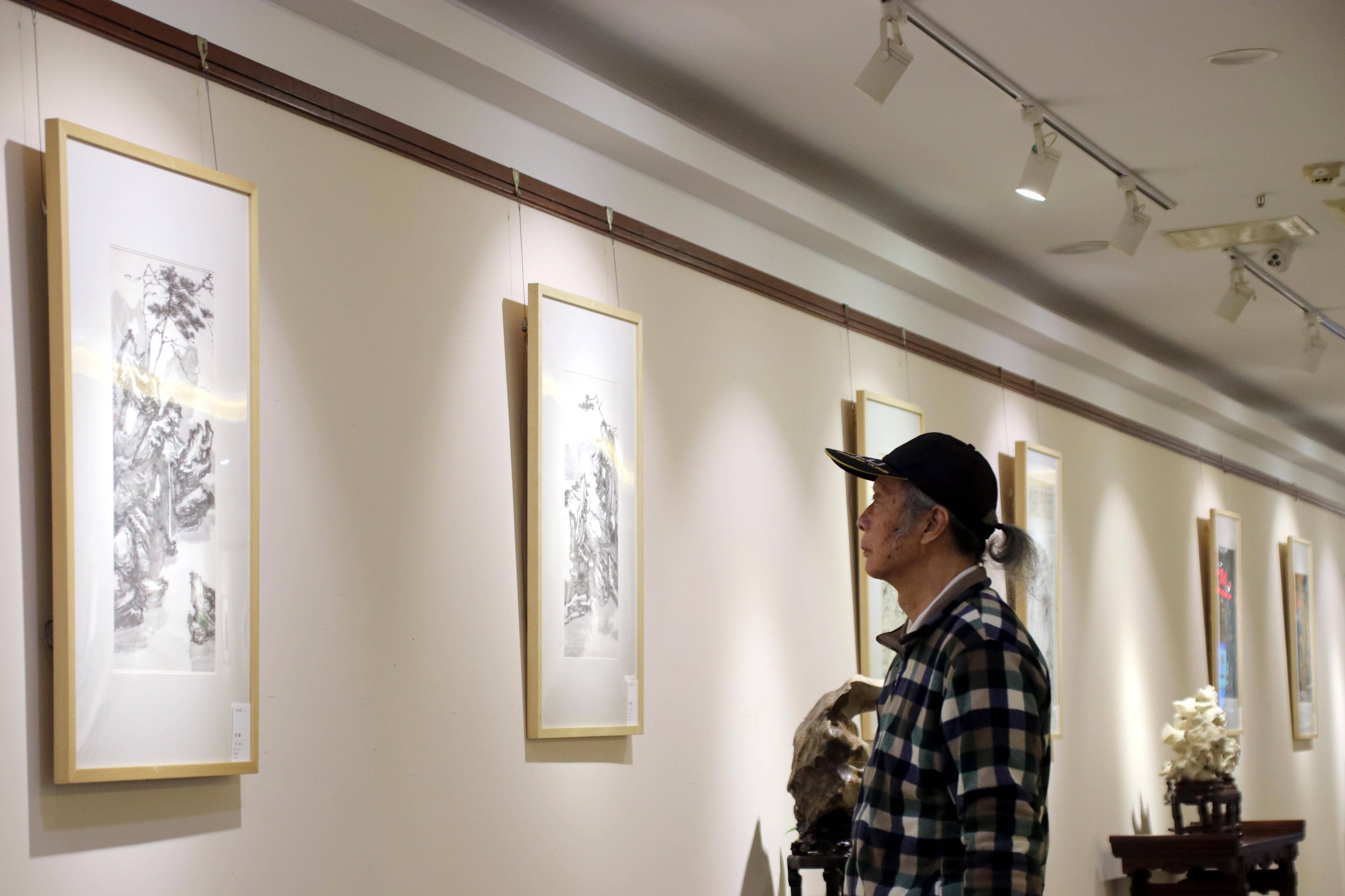 江山多娇——李可染画院青年画家写生作品展在苏州彬龙美术馆开展