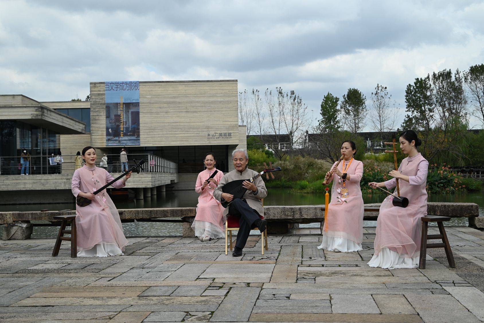 诗词南音渔歌子中国第八届乌镇戏剧节古镇嘉年华