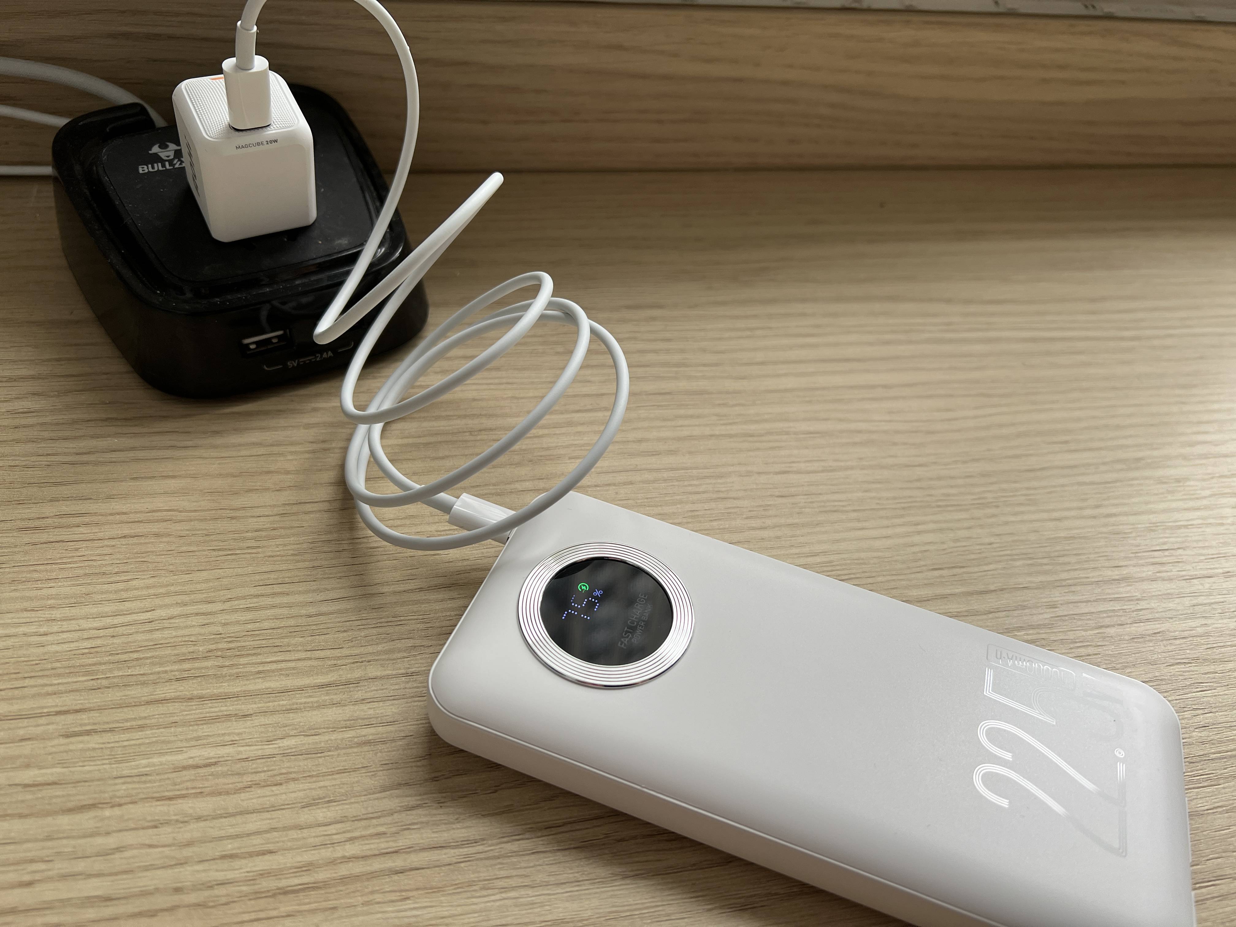 手机|推荐给iPhone用户的宝藏移动电源：台电E10 Pro