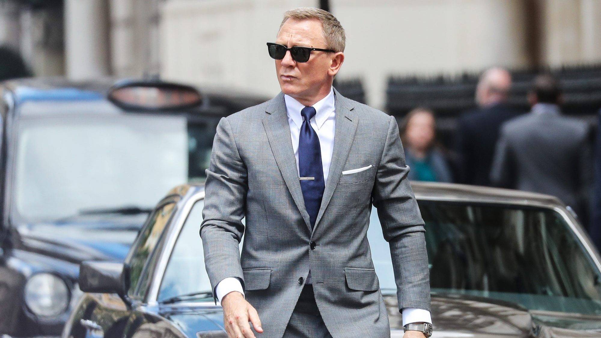 007无暇赴死詹姆斯邦德时代的完美结局高质量男性的穿衣教科书