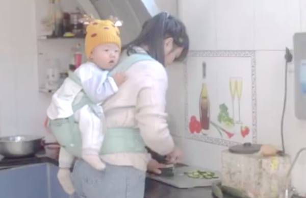 生下|23岁女子不顾父母反对坚持生下遗腹子:“她的抉择,有什么错?”