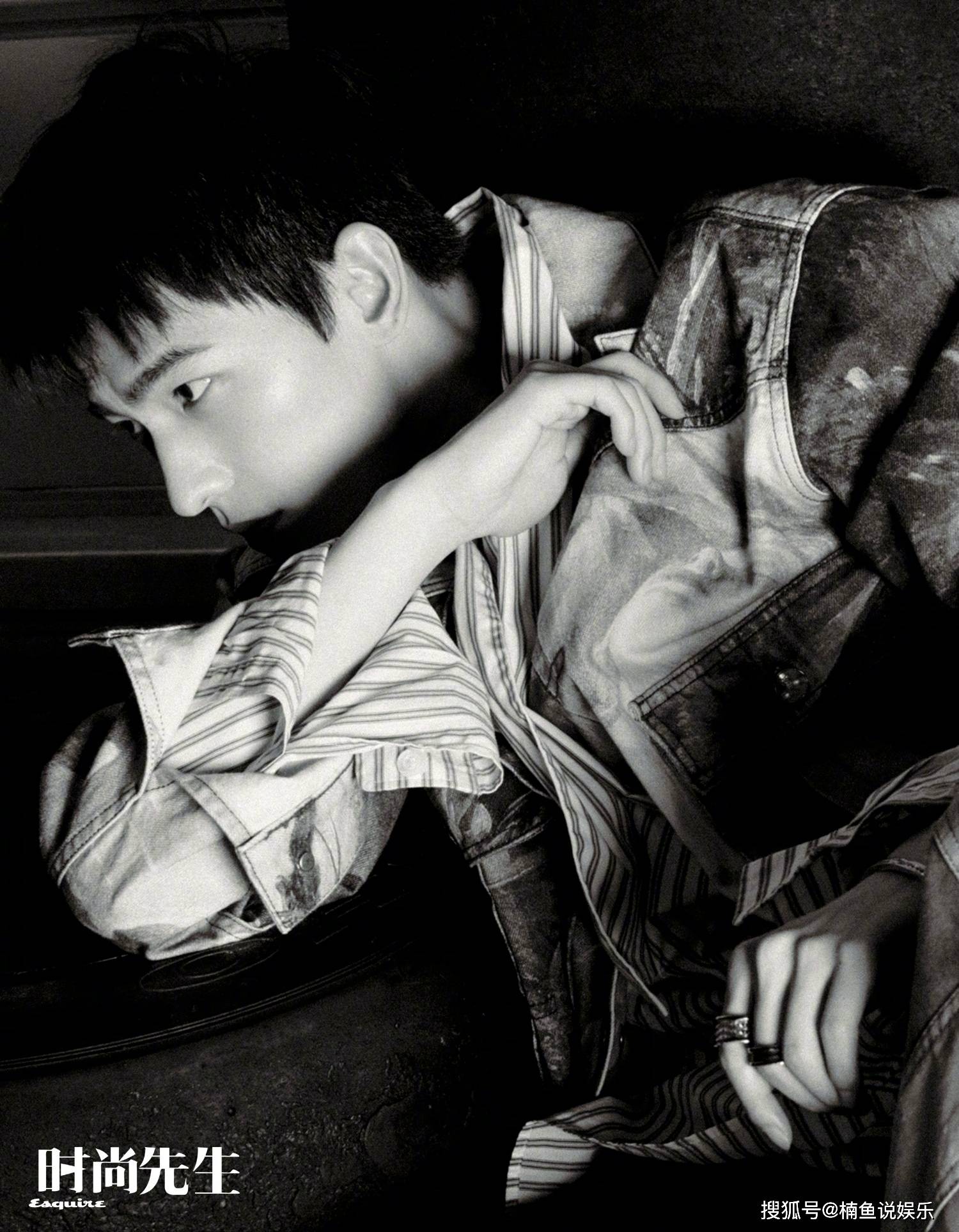 原创杨洋一出场就惊艳了!拍时尚封面气场十足,妥妥的赛车手