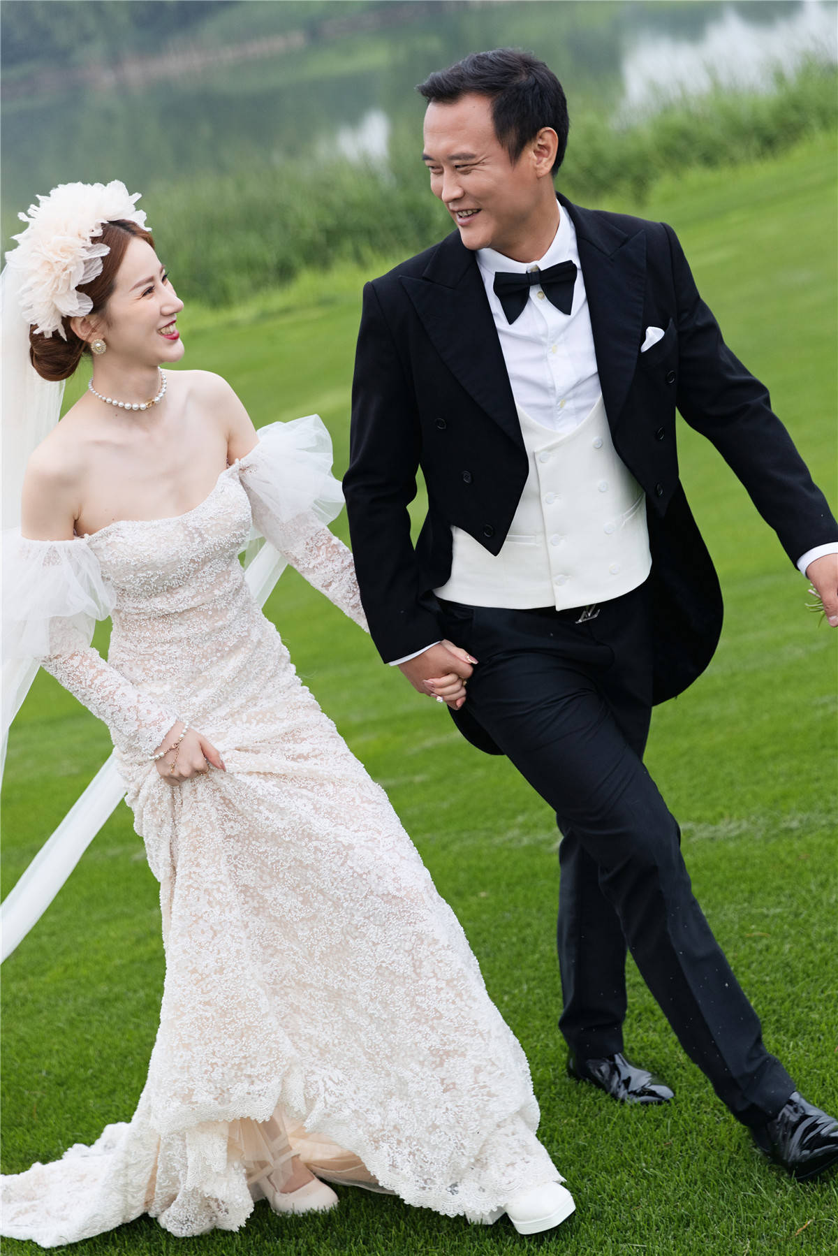 徐云龙大婚牵手新娘步入婚姻殿堂唯美婚礼幸福家庭球迷祝福早生孩子早