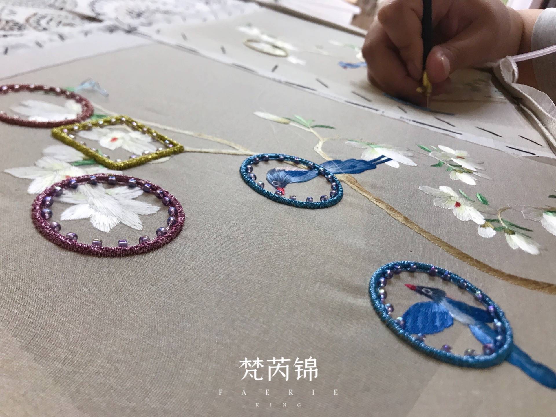 感觉 手工刺绣法式刺绣梵芮锦刺绣