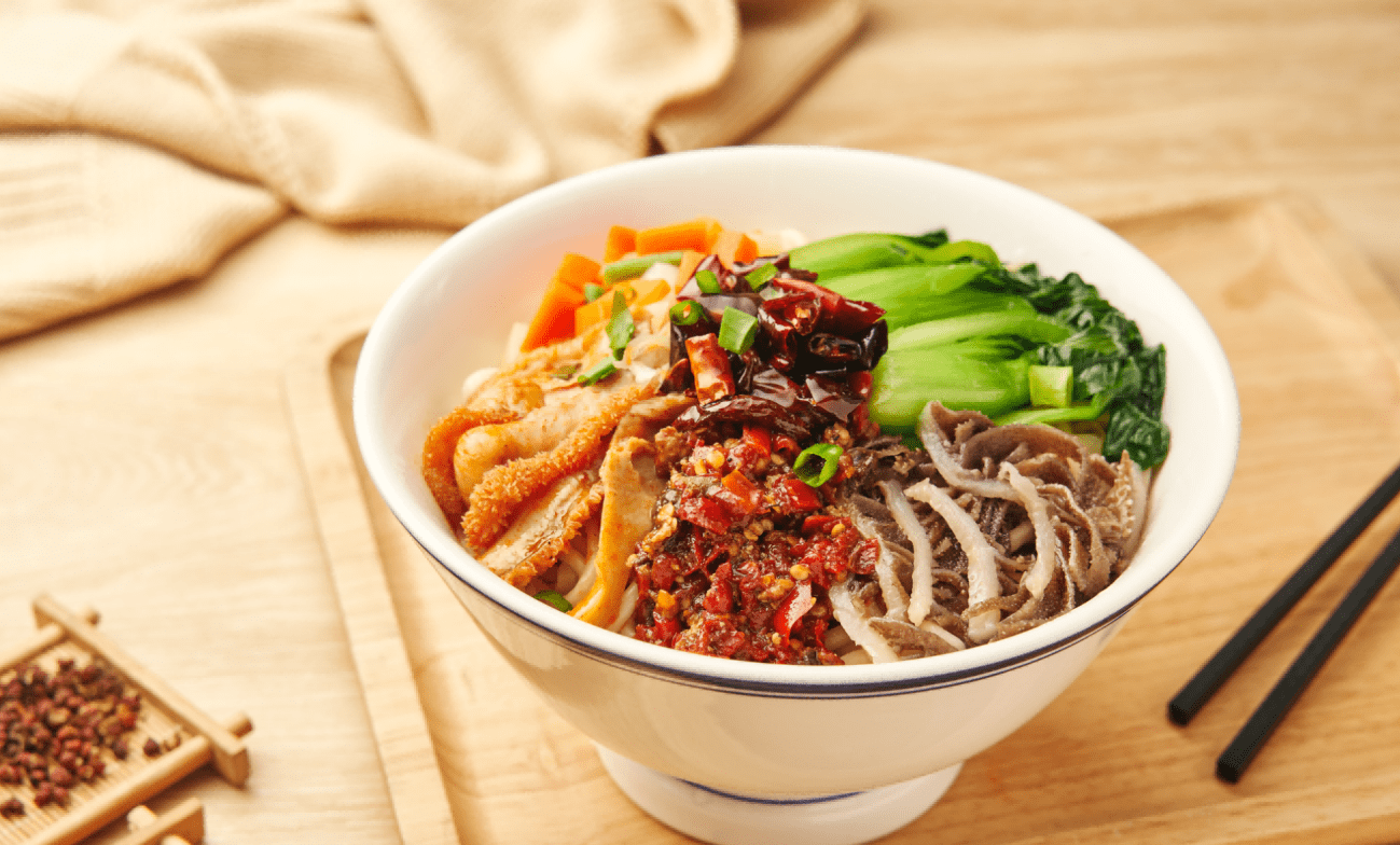 2022年餐饮创业趋势投资小店更靠谱春米秋面剁椒爆肚面