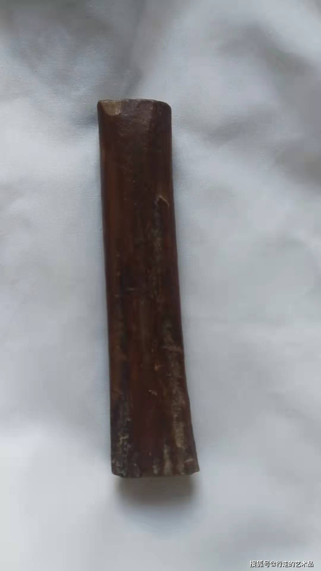 精品鉴赏--虎骨把件