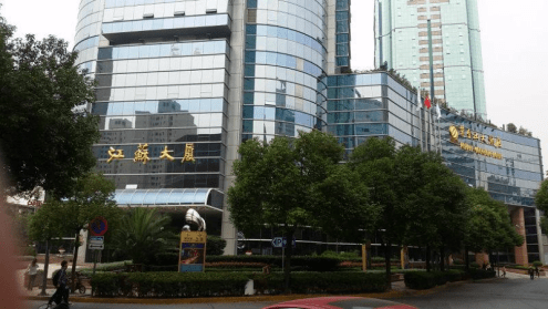 奎屯市江苏大厦停车场车牌识别智能升级