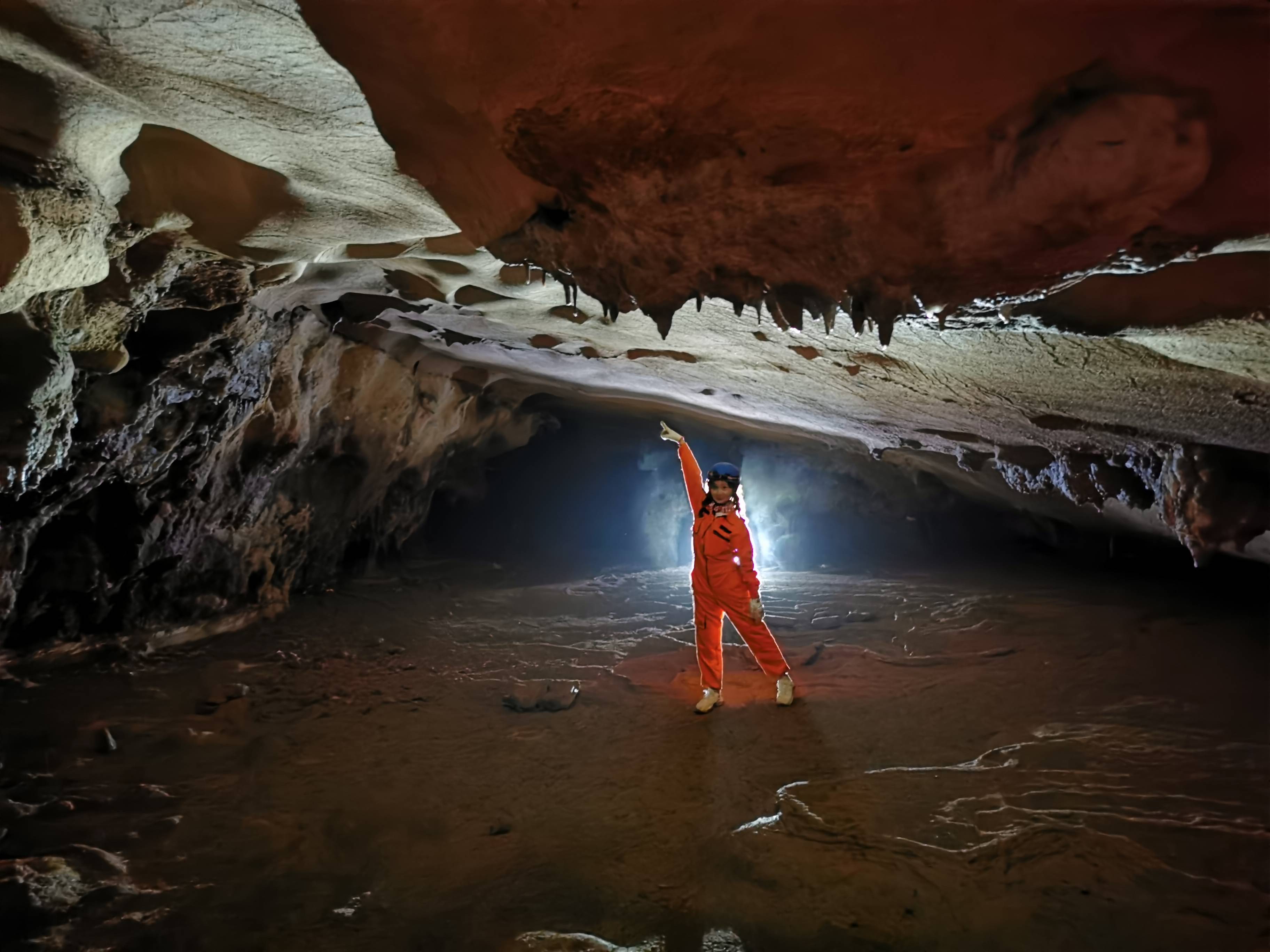 岩溶|桂林旅行攻略：探秘地心-解锁桂林新印象，沉浸在岩溶洞穴的世界里！