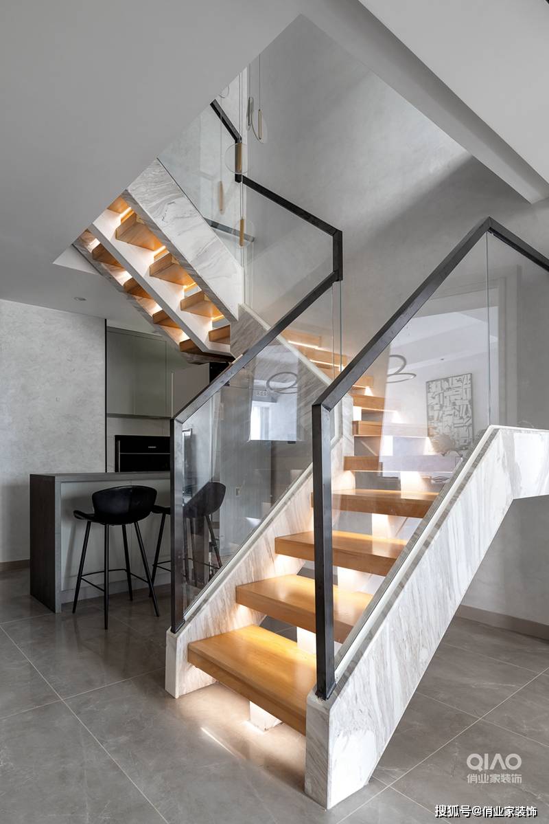 翡翠天麓115㎡跃层,现代简约风格装修案例_空间_楼梯_造型